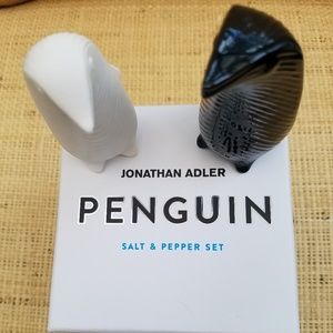 NEW Jonathan Adler Penguin Salt & Pepper Set Black/White 2pce NEW Jonathan Adler Penguin Salt & Pepper Set Black/White 2pce